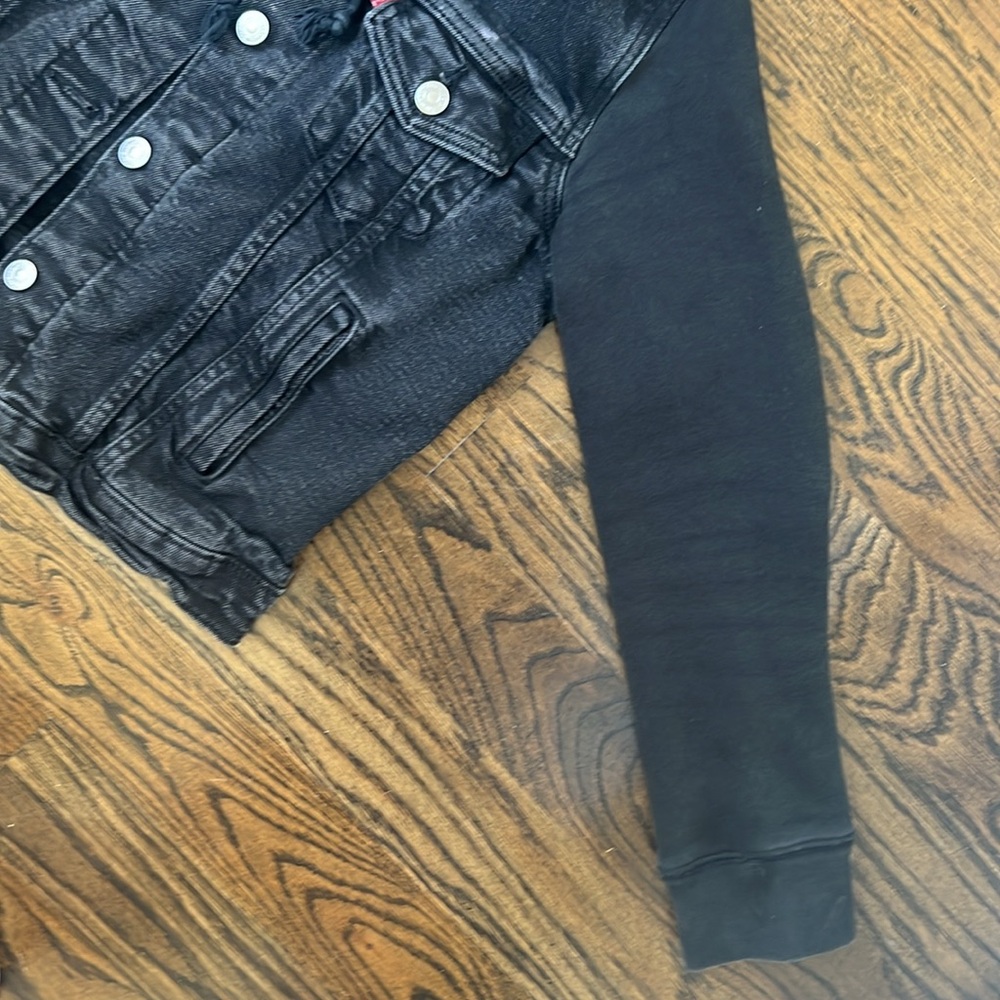 Levi's Black Jean Jacket with Hood - Picture 5 of 5